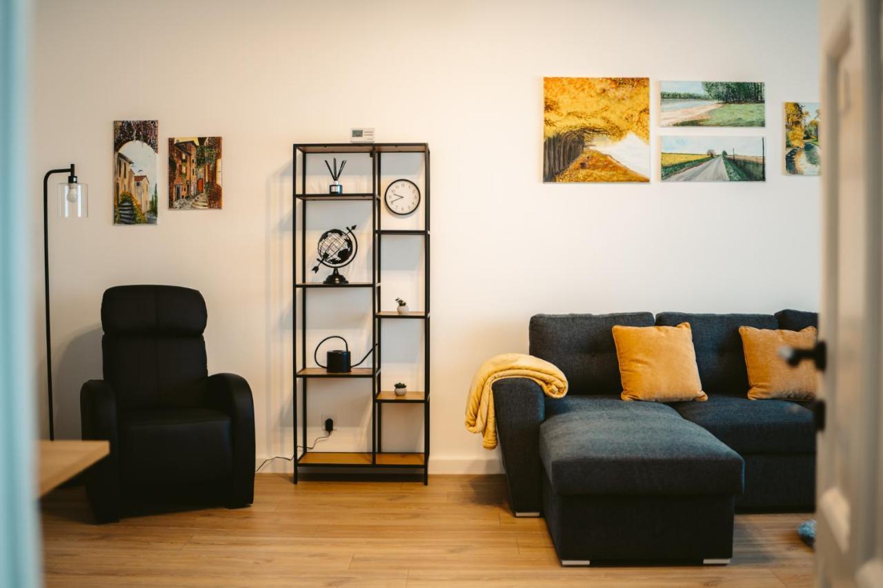 Volenter Lux Apartment Zero Baja Exteriör bild