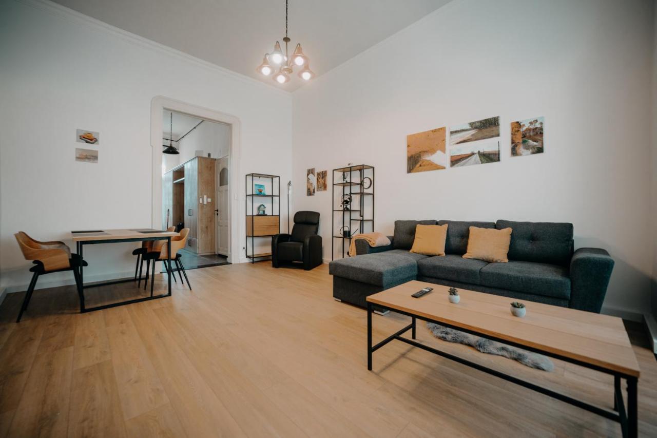 Volenter Lux Apartment Zero Baja Exteriör bild